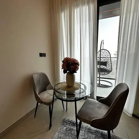 Stylish 1 Bedroom In Binghatti, Business Bay, Canal View Dubai Buitenkant foto