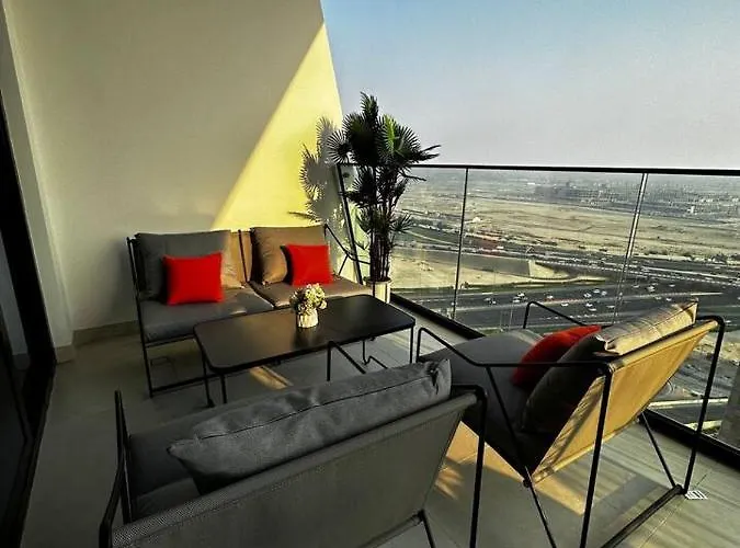 Stylish 1 Bedroom In Binghatti, Business Bay, Canal View